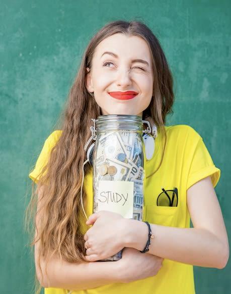 12 Ways to Make Extra Money in College