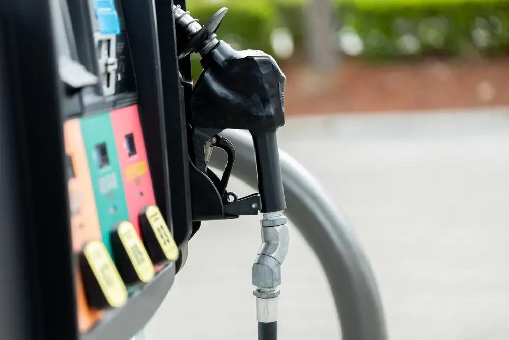 Fuel Efficiency Hacks: Saving Money at the Pump